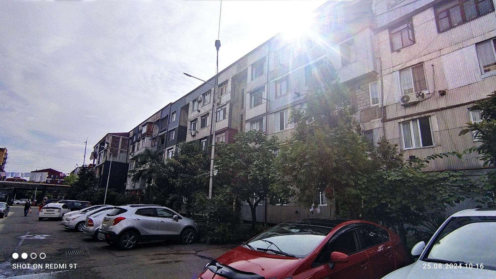 Bright And Cozy Apartment Batumi Exterior photo